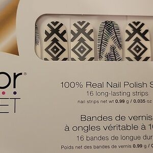 Color street nail strip